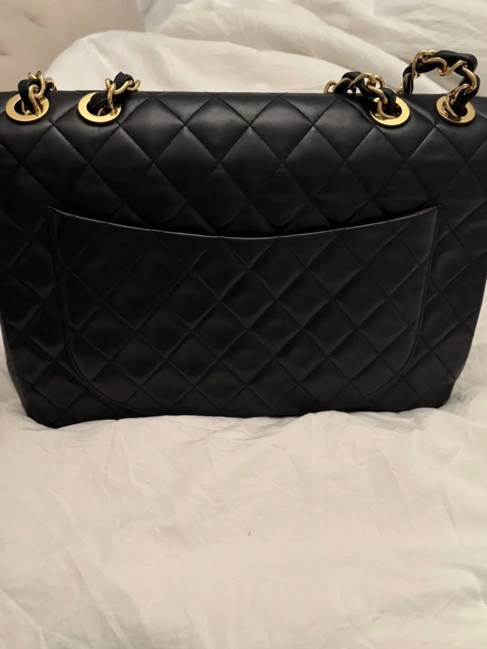 CHANEL Black Quilted Shoulder Bag with Gold Hardware - Picture 2 of 11